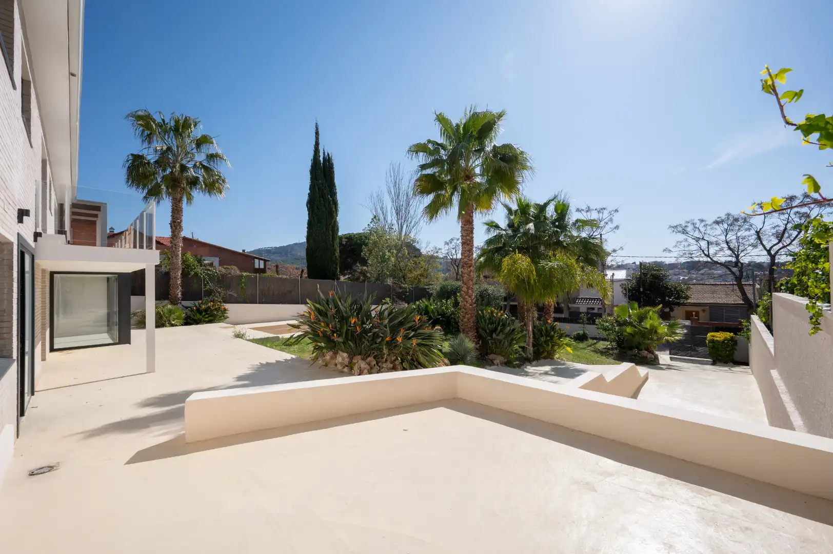 Terrassa de Casa o xalet en venda en Sant Just Desvern amb Aire condicionat, Calefacció i Jardí privat