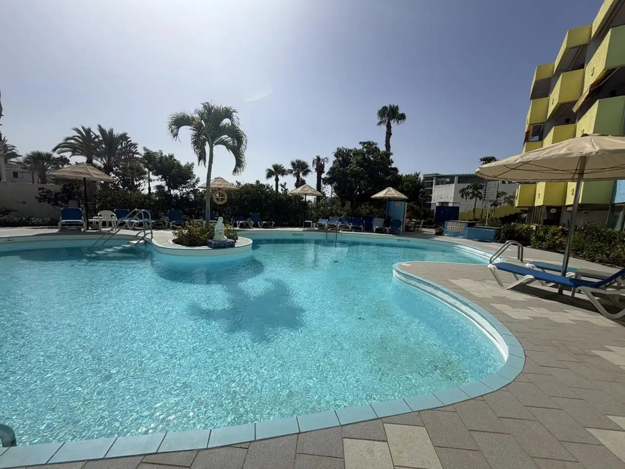 Swimming pool of Study for rent in San Bartolomé de Tirajana  with Air Conditioner, Terrace and Furnished