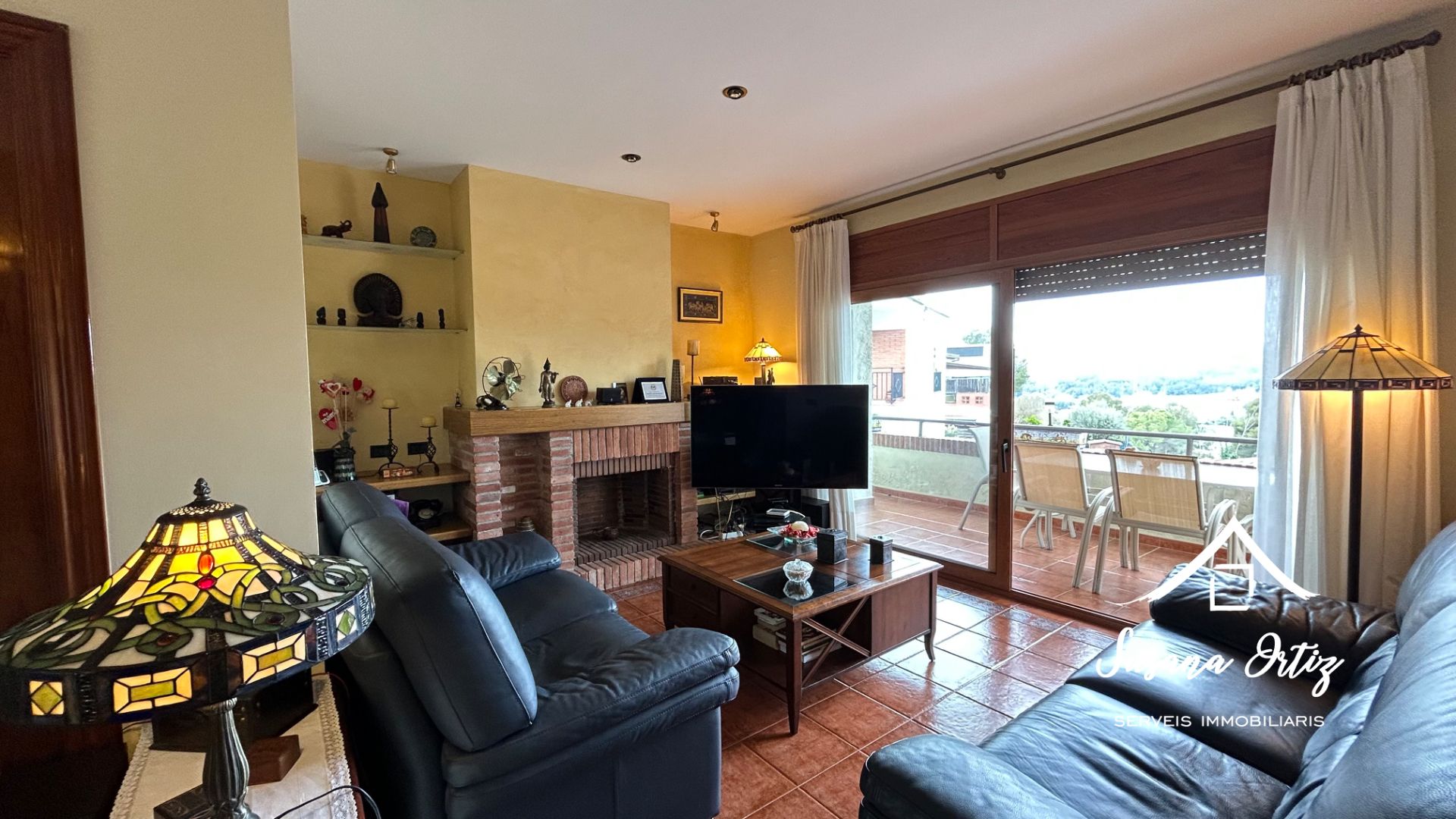 Sala d'estar de Casa o xalet en venda en Abrera amb Aire condicionat, Calefacció i Jardí privat