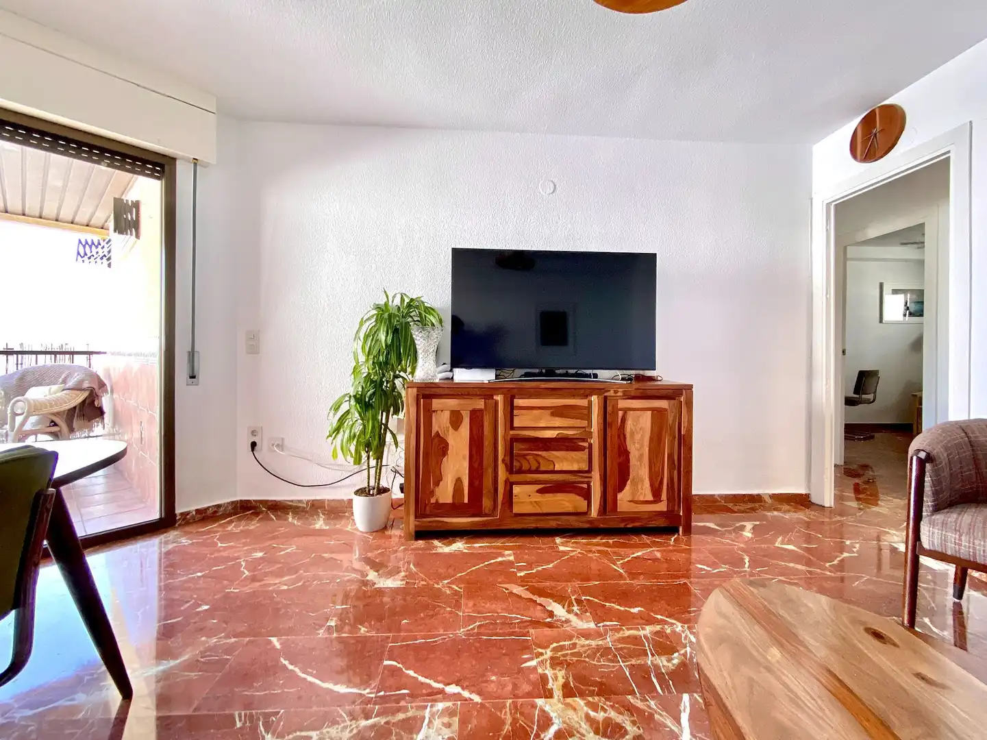 Living room of Apartments for sale in Almuñécar  with Terrace, Furnished and Community pool