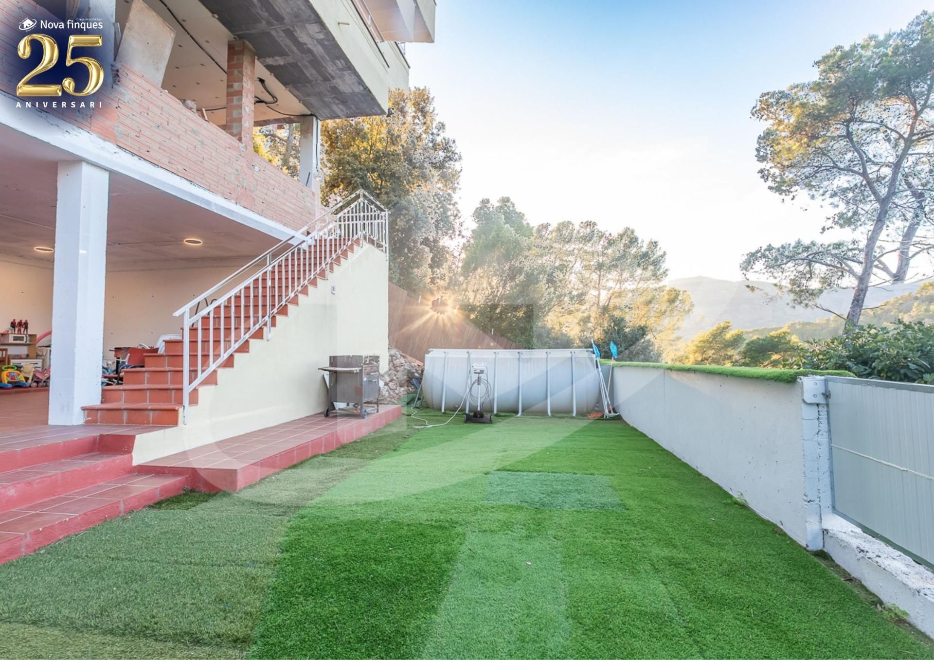 Terrace of House or chalet for sale in Castellar del Vallès  with Air Conditioner, Heating and Private garden