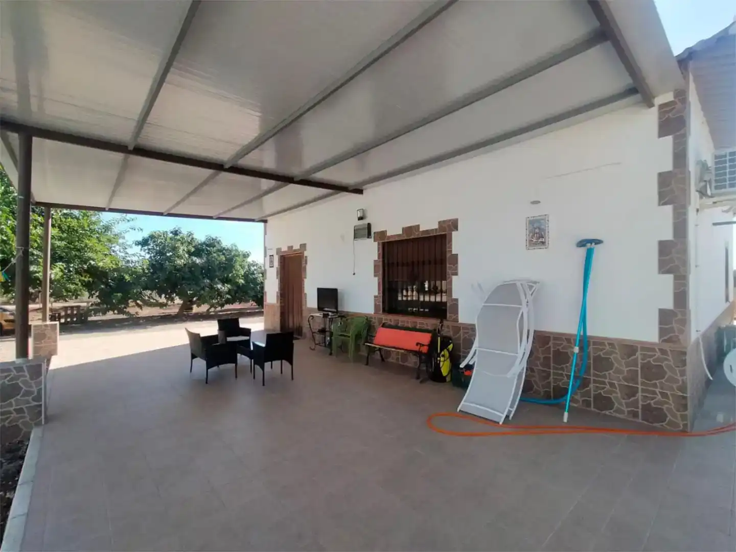 Terrassa de Finca rústica en venda en Marmolejo amb Aire condicionat i Piscina
