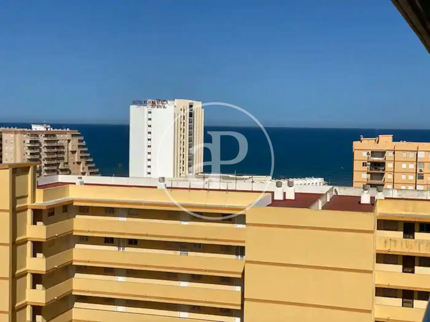 Vista exterior de Àtic en venda en Oropesa del Mar / Orpesa amb Aire condicionat, Calefacció i Jardí privat