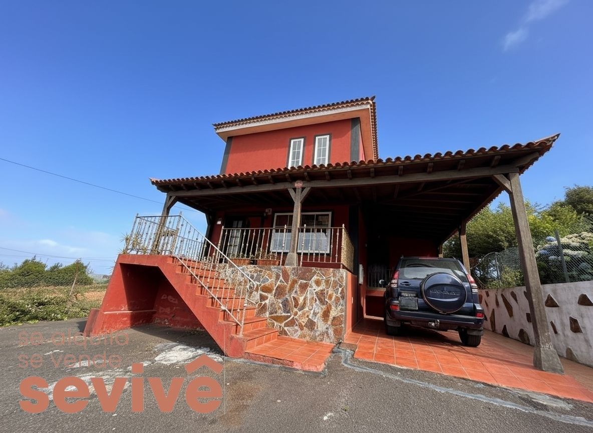 Exterior view of House or chalet for sale in El Rosario  with Furnished