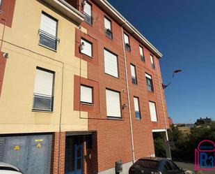 Vista exterior de Apartament de lloguer en San Andrés del Rabanedo amb Calefacció, Traster i Moblat