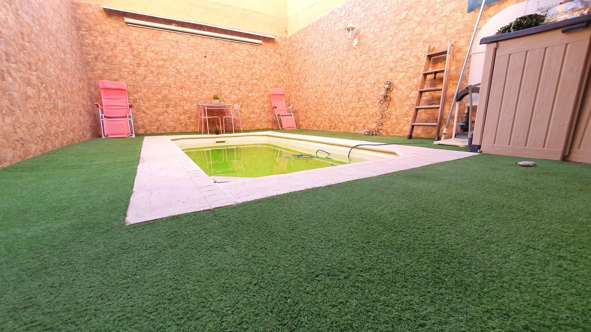 Piscina de Casa o xalet en venda en Sabadell amb Aire condicionat, Jardí privat i Piscina
