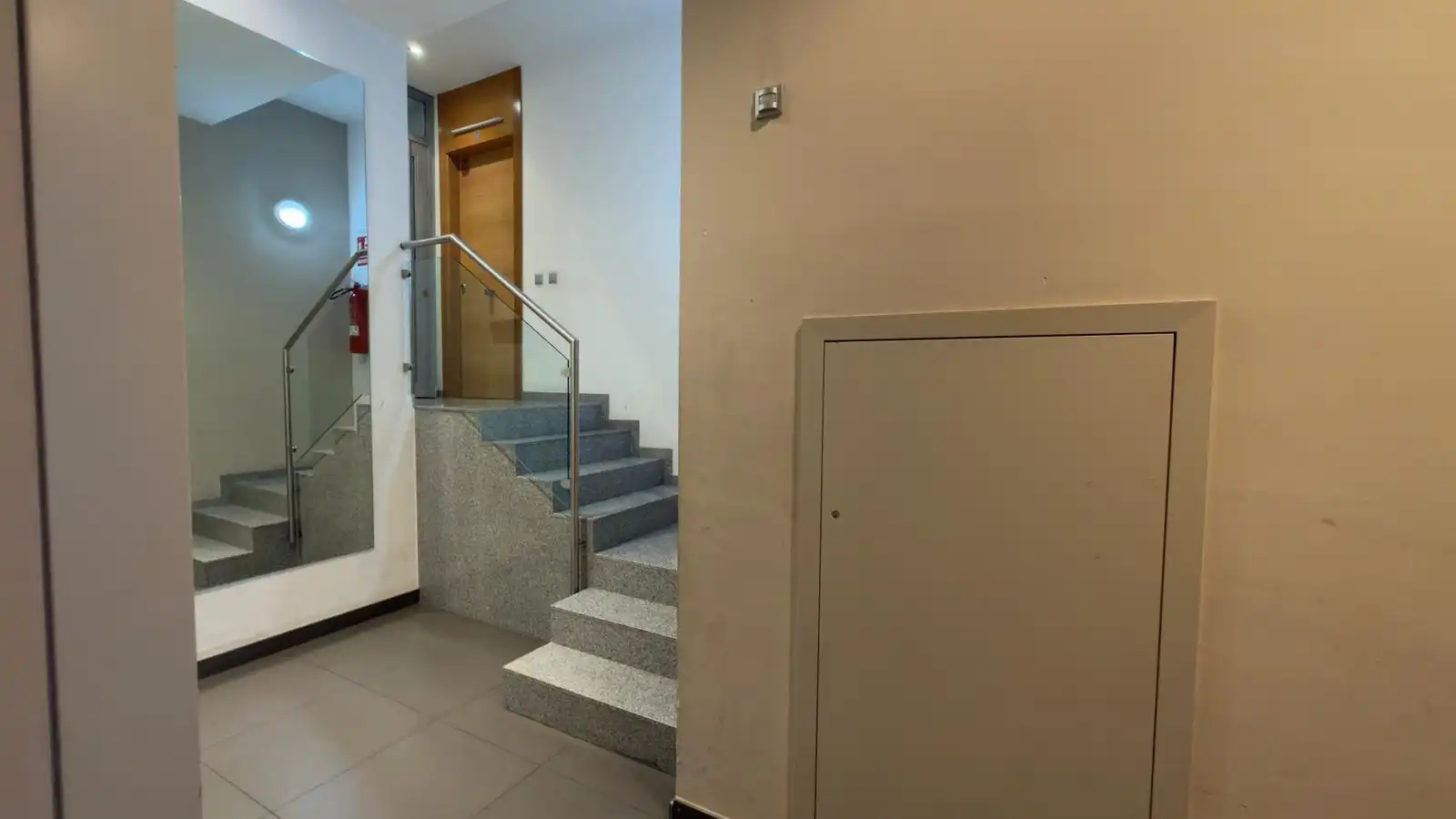 Office for rent in L'Hospitalet de Llobregat  with Air Conditioner and Heating