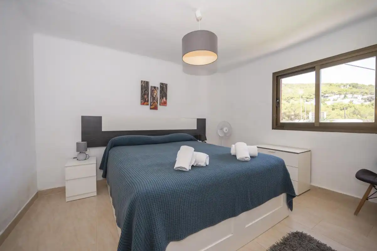 Dormitori de Pis en venda en Santa Eulària des Riu amb Aire condicionat, Calefacció i Jardí privat