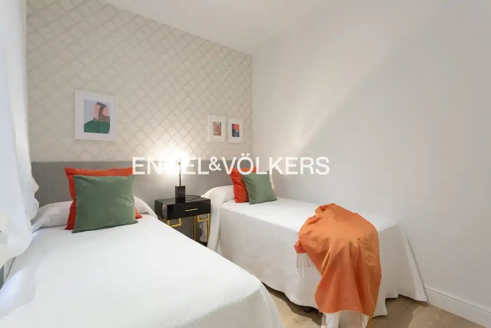 Habitación de Piso de alquiler en Madrid con Aire acondicionado, Calefacción y Amueblado