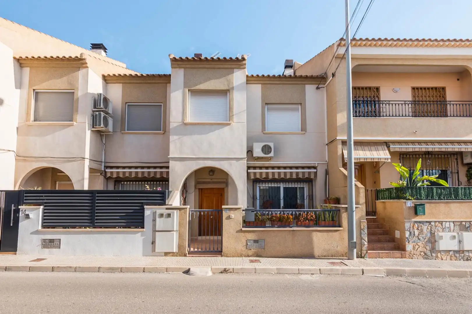 Außenansicht von Einfamilien-Reihenhaus zum Verkauf in Murcia mit Klimaanlage
