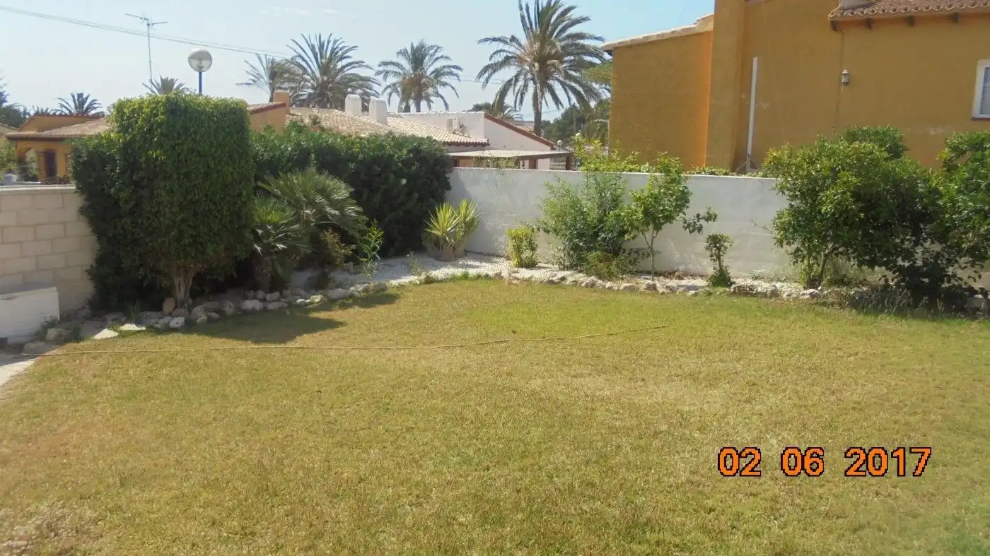 Jardí de Casa o xalet en venda en Orihuela amb Aire condicionat, Traster i Piscina