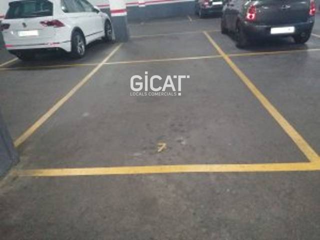 Garaje en Venta en DE L'EQUADOR en Barri de les Corts