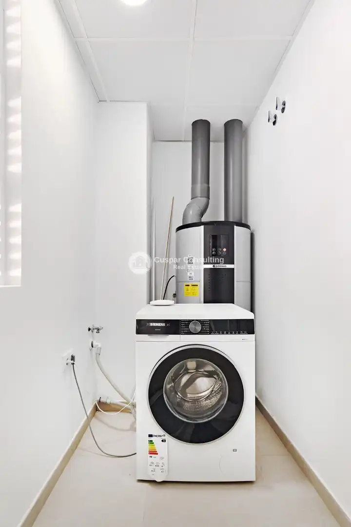 Attic for sale in Torrevieja  with Heating, Terrace and Storage room