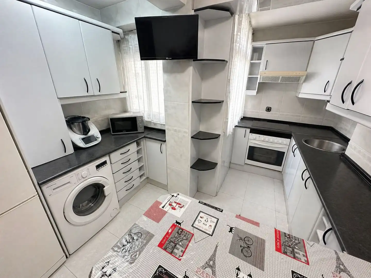 Küche von Wohnung zum Verkauf in Parla mit Klimaanlage, Heizung und Terrasse
