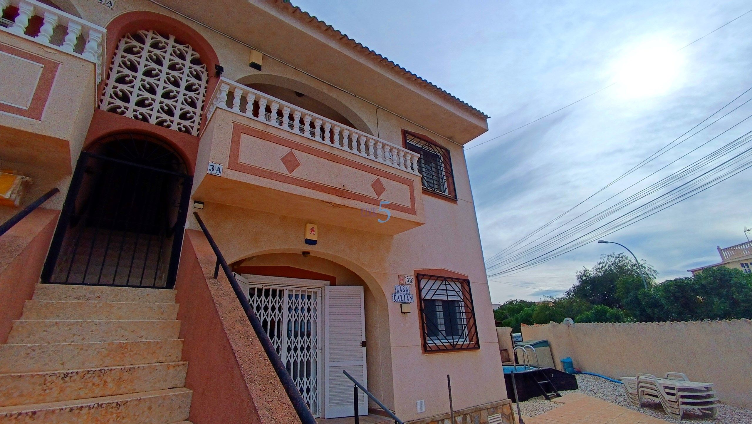 Vista exterior de Pis en venda en Torrevieja amb Moblat i Balcó