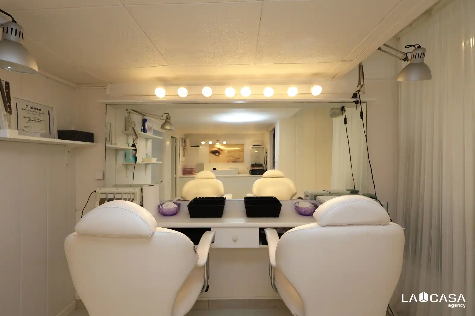 Business premises for transfer in Carrer de Blai, imagen 3