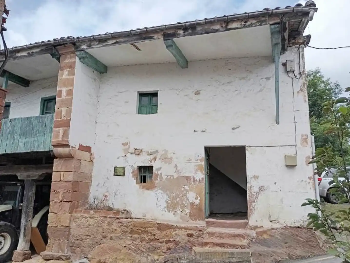 Vista exterior de Casa o xalet en venda en Cartes amb Jardí privat, Traster i Balcó