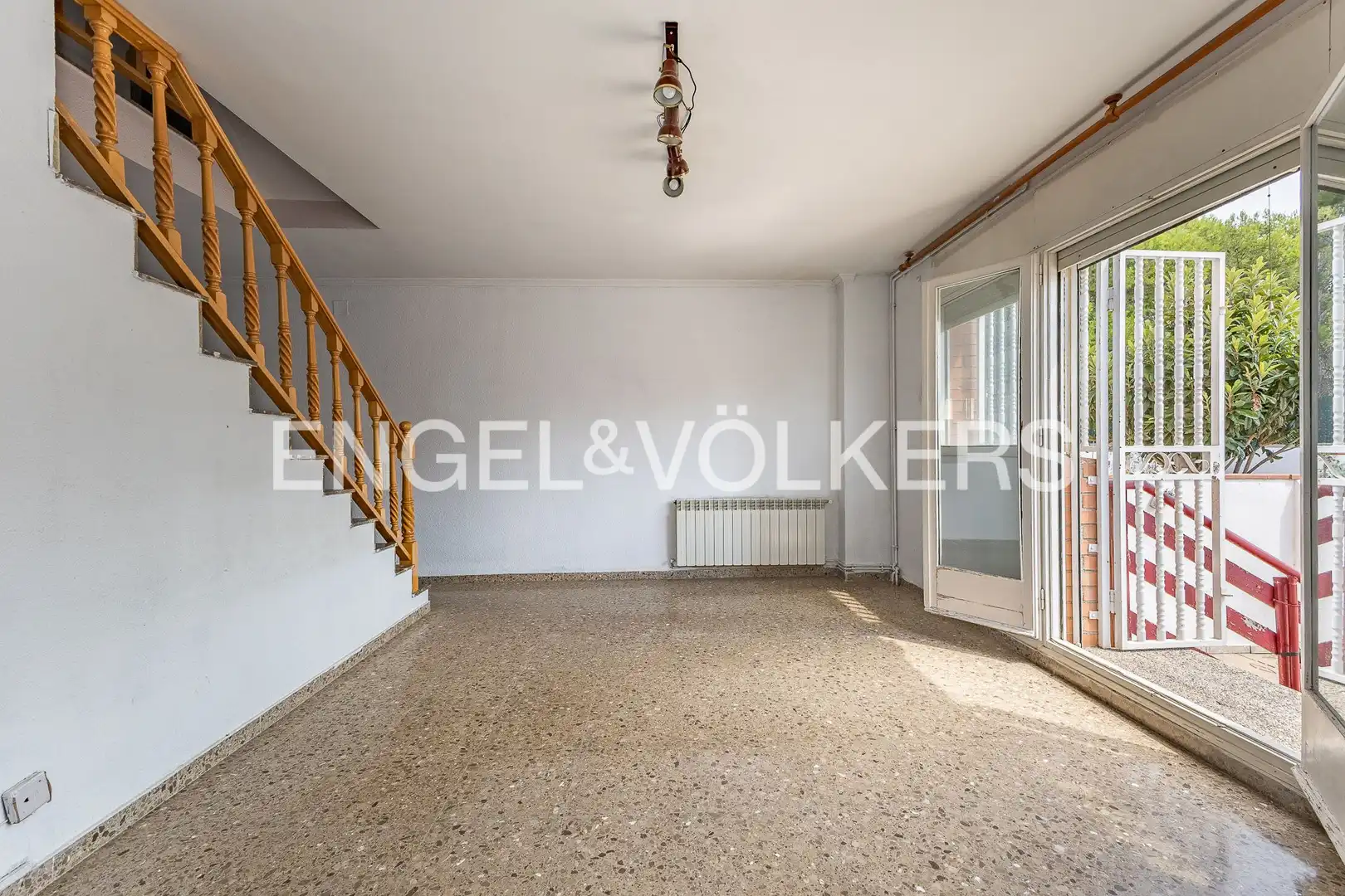 Casa adosada en venta en Ripollet con Calefacción, Jardín privado y Terraza