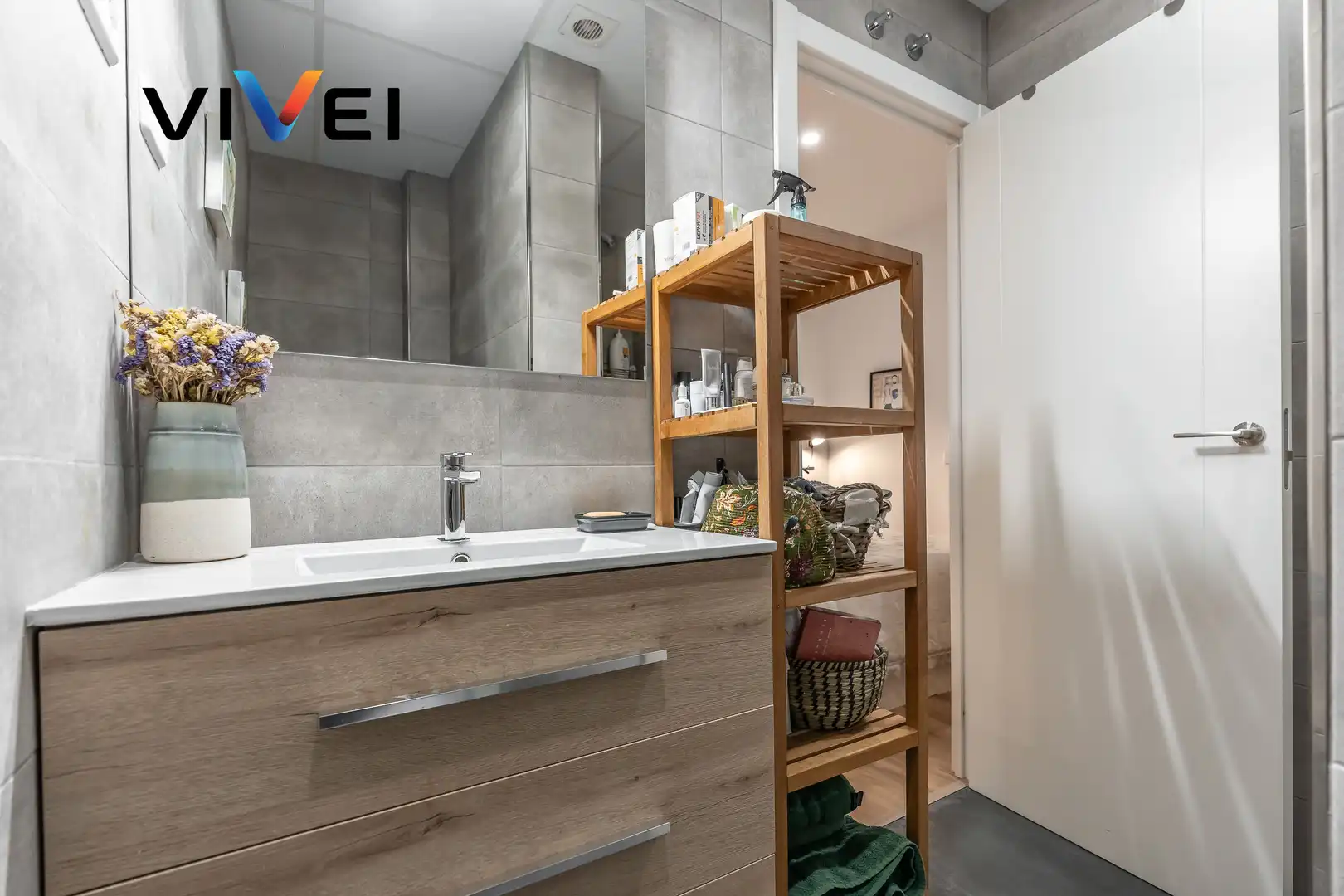 Bathroom of Flat for sale in Madrid  with Balcony