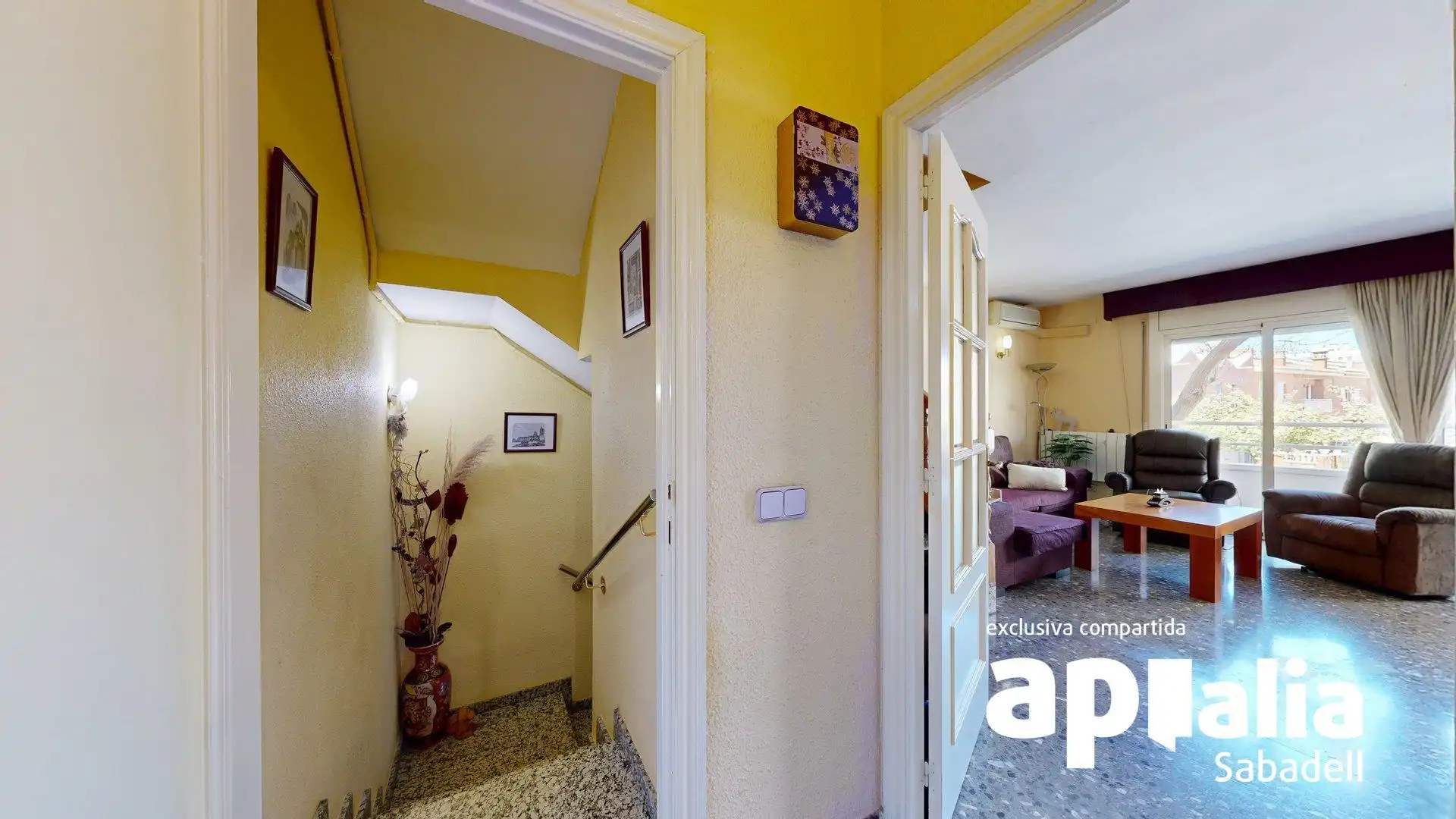 Casa adosada en venta en Barberà del Vallès con Calefacción, Terraza y Balcón