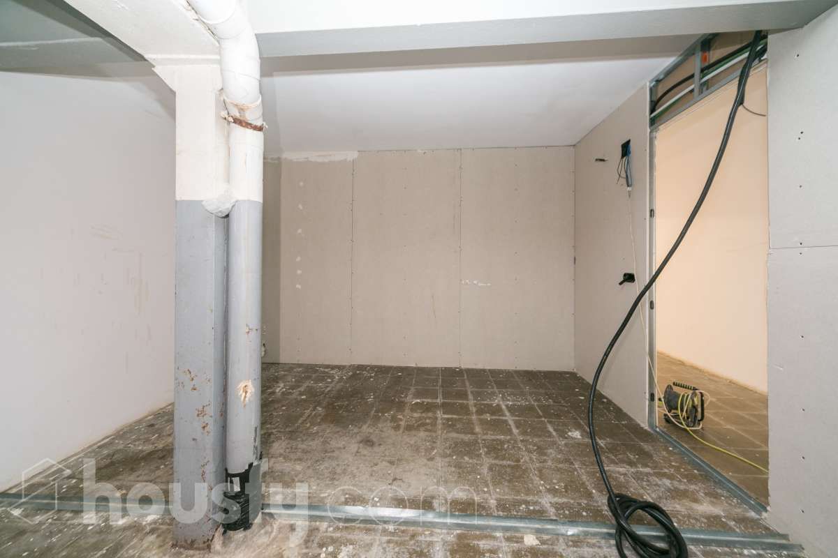 Premises for sale in Cornellà de Llobregat