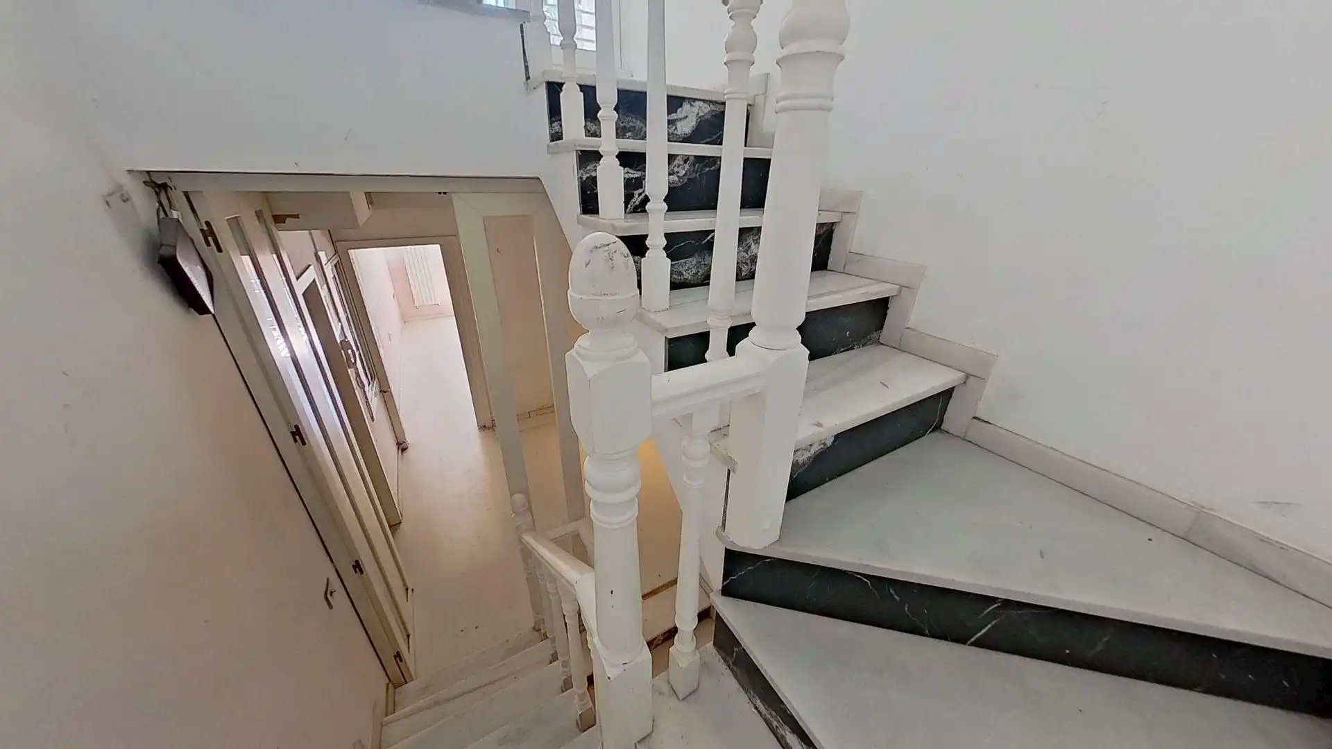 Einfamilien-Reihenhaus zum Verkauf in El Prat de Llobregat mit Privatgarten und Terrasse