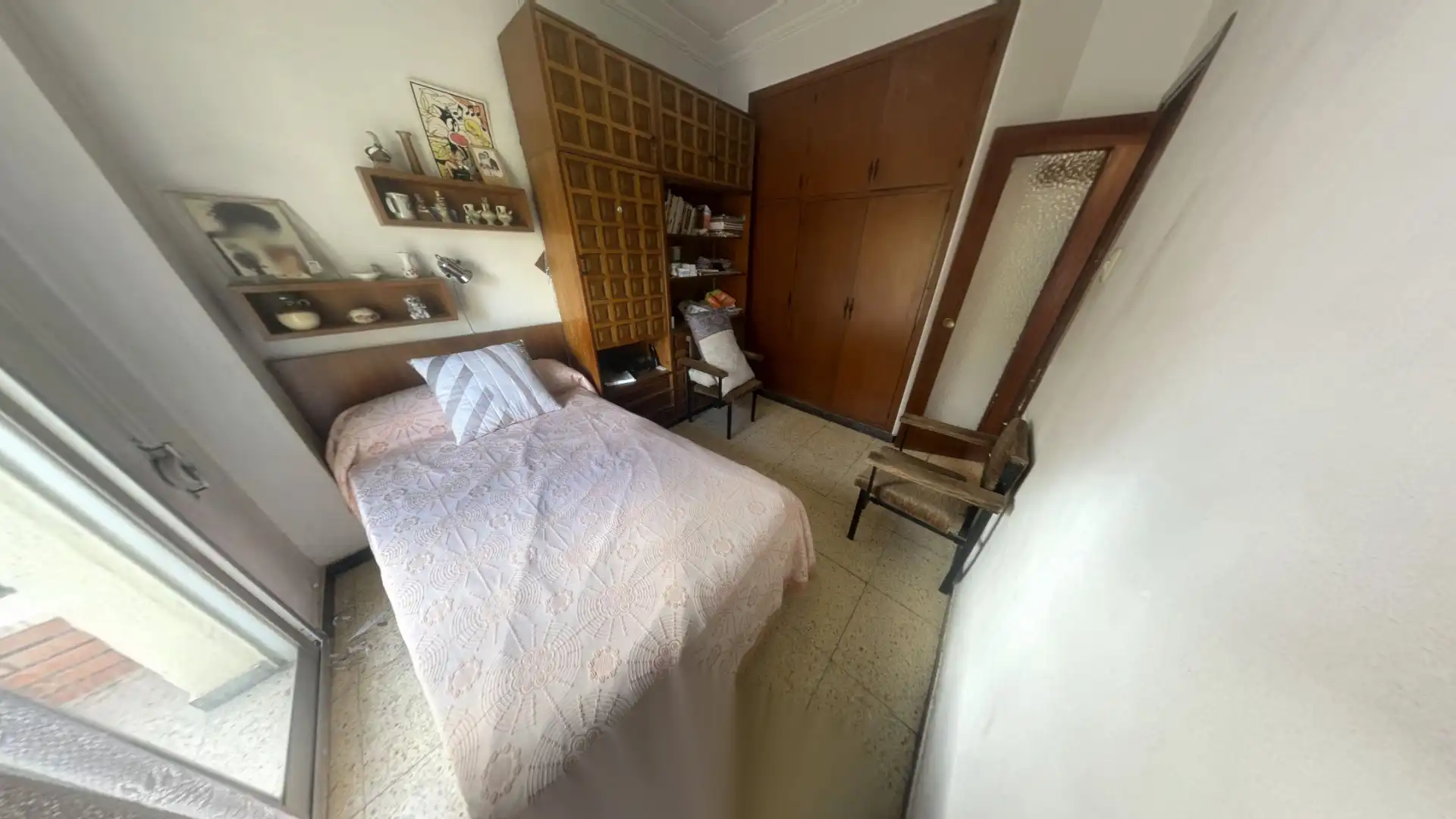Habitación de Edificio en venta en Alcoy / Alcoi