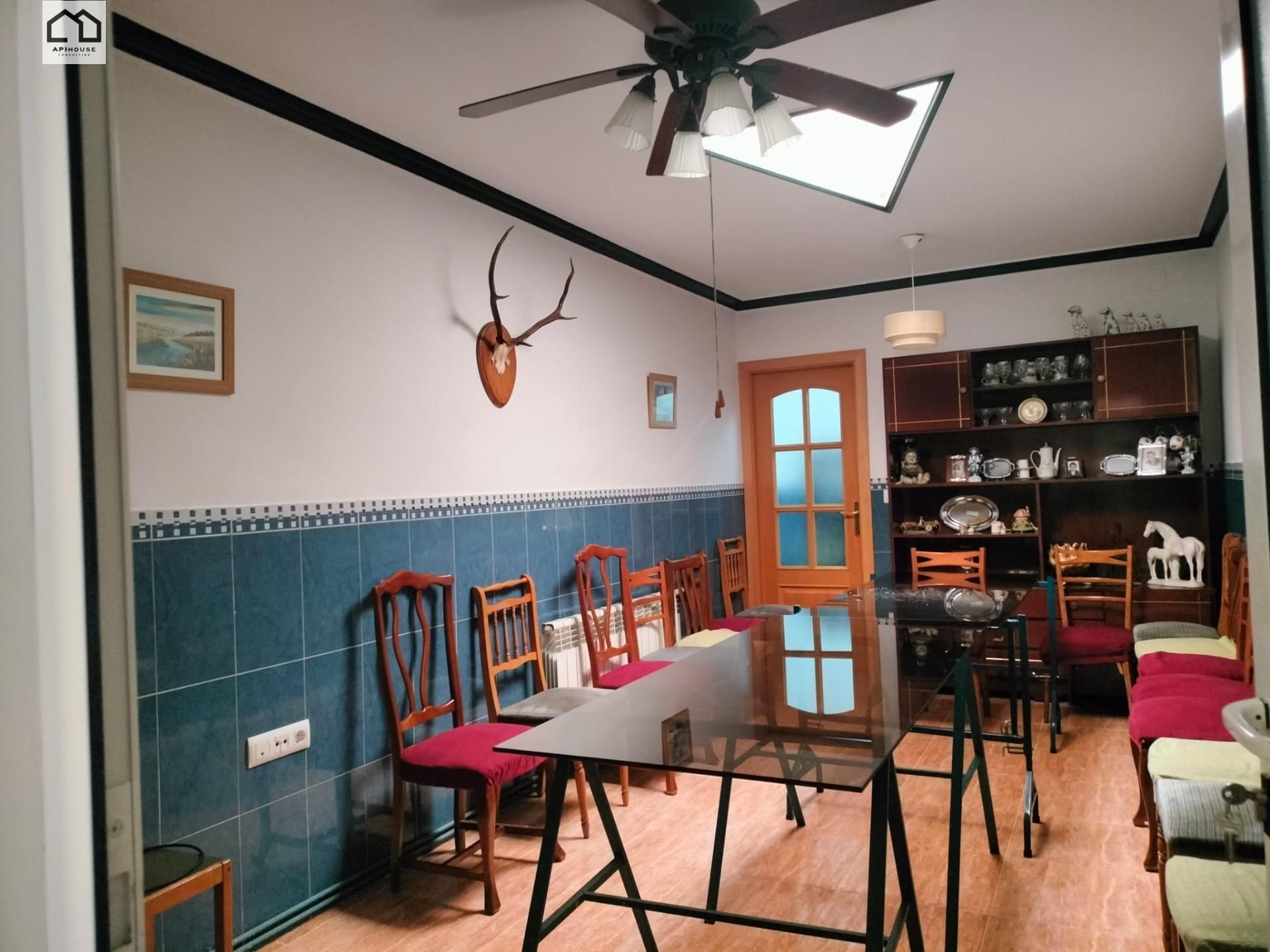 Menjador de Casa o xalet en venda en Puertollano amb Aire condicionat, Calefacció i Terrassa