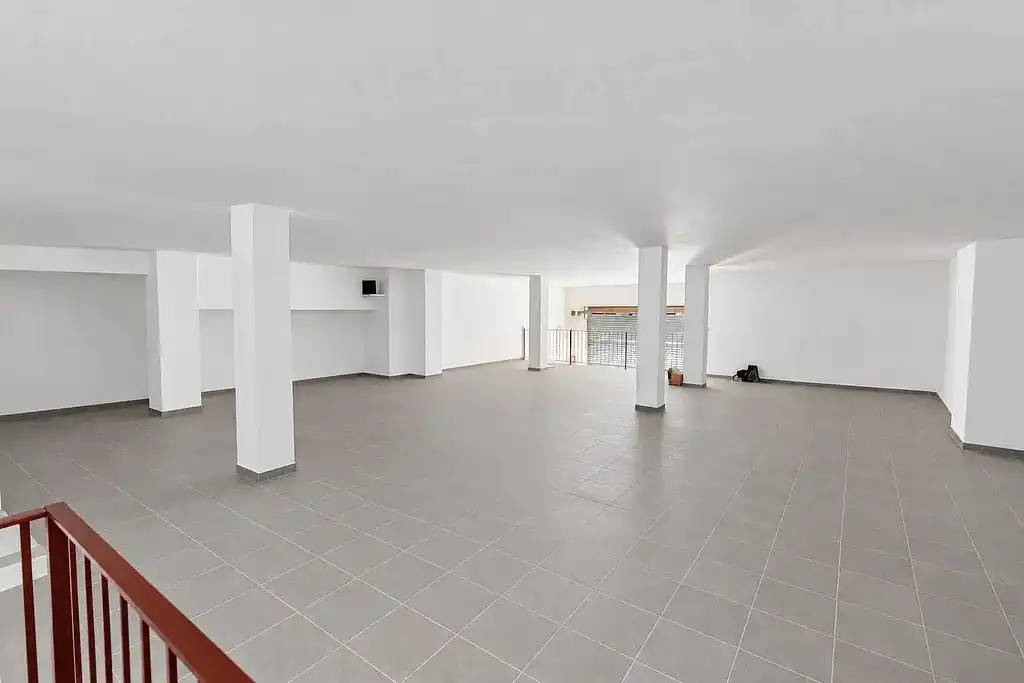 Local comercial en venta en Carrer de Don Pelayo 19, imagen 7