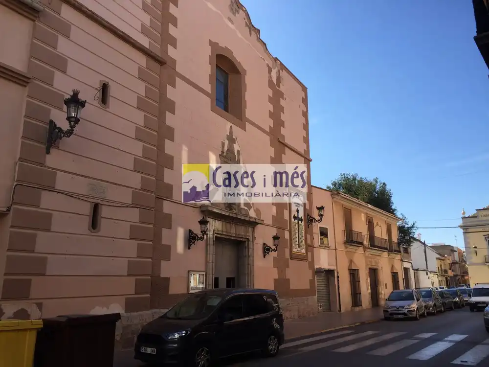 Vista exterior de Local en venta en Rafelbuñol / Rafelbunyol
