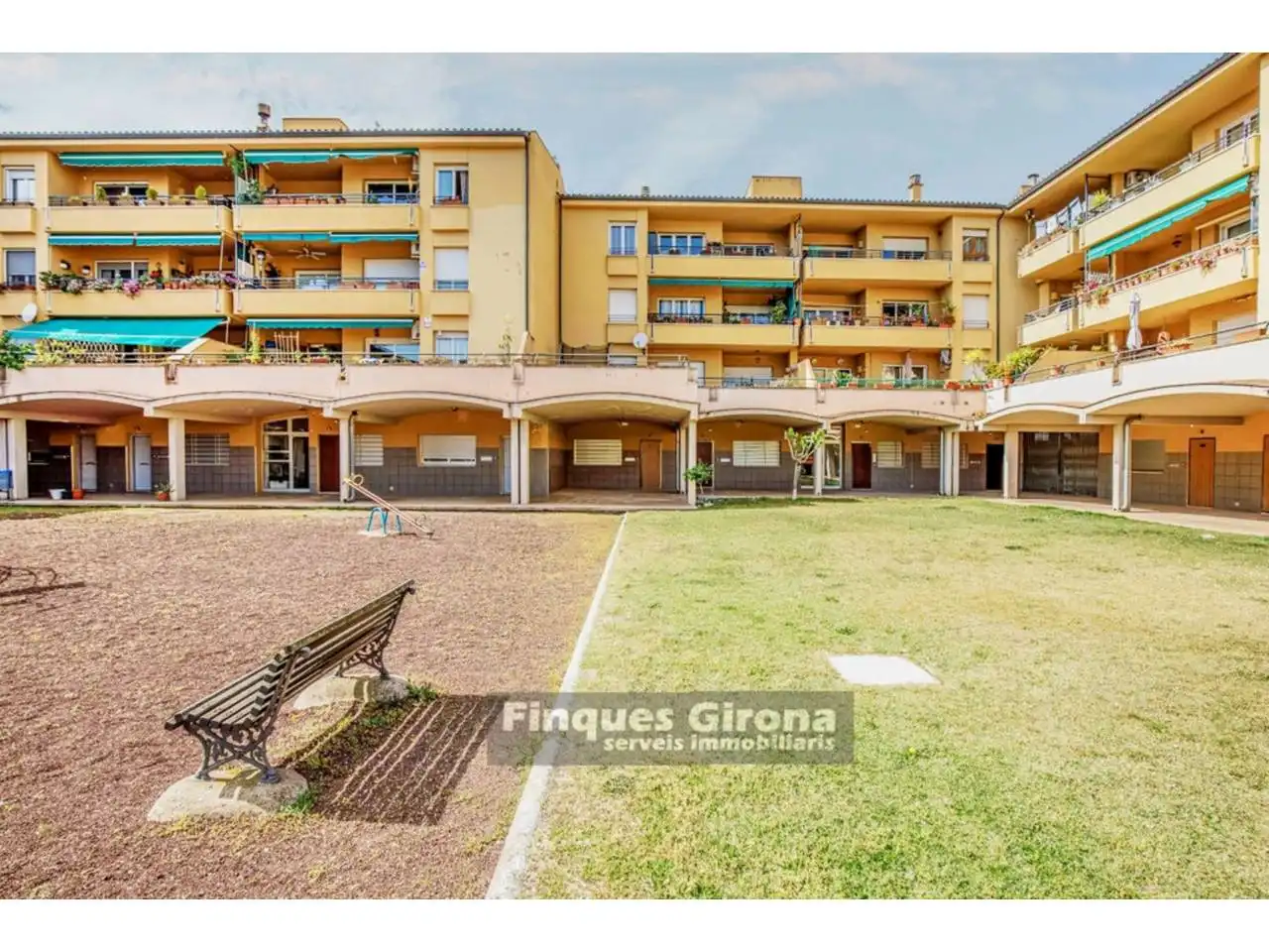 Exterior view of Flat for sale in Girona