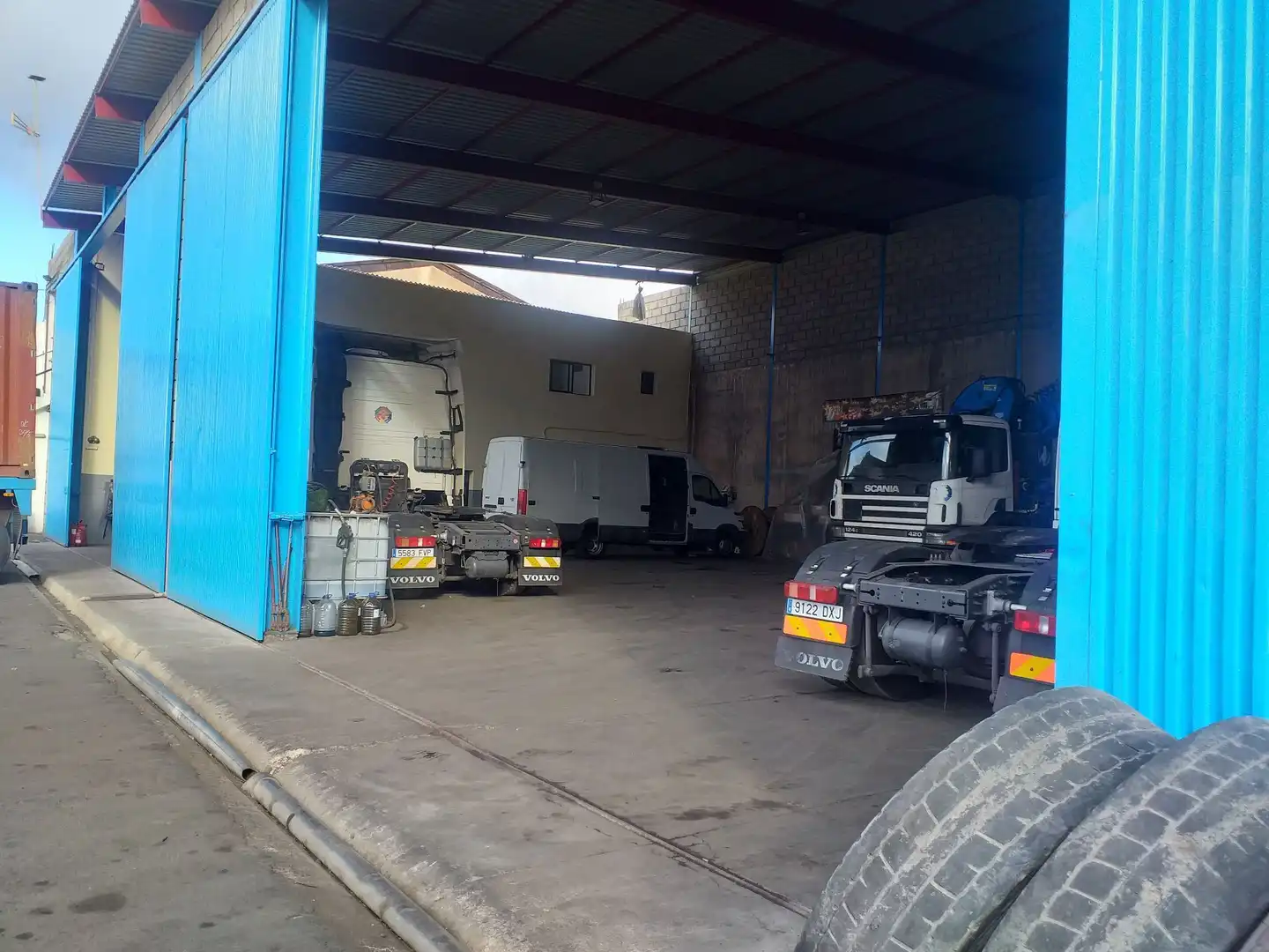 Parking of Industrial buildings for sale in Santa Cruz de Tenerife