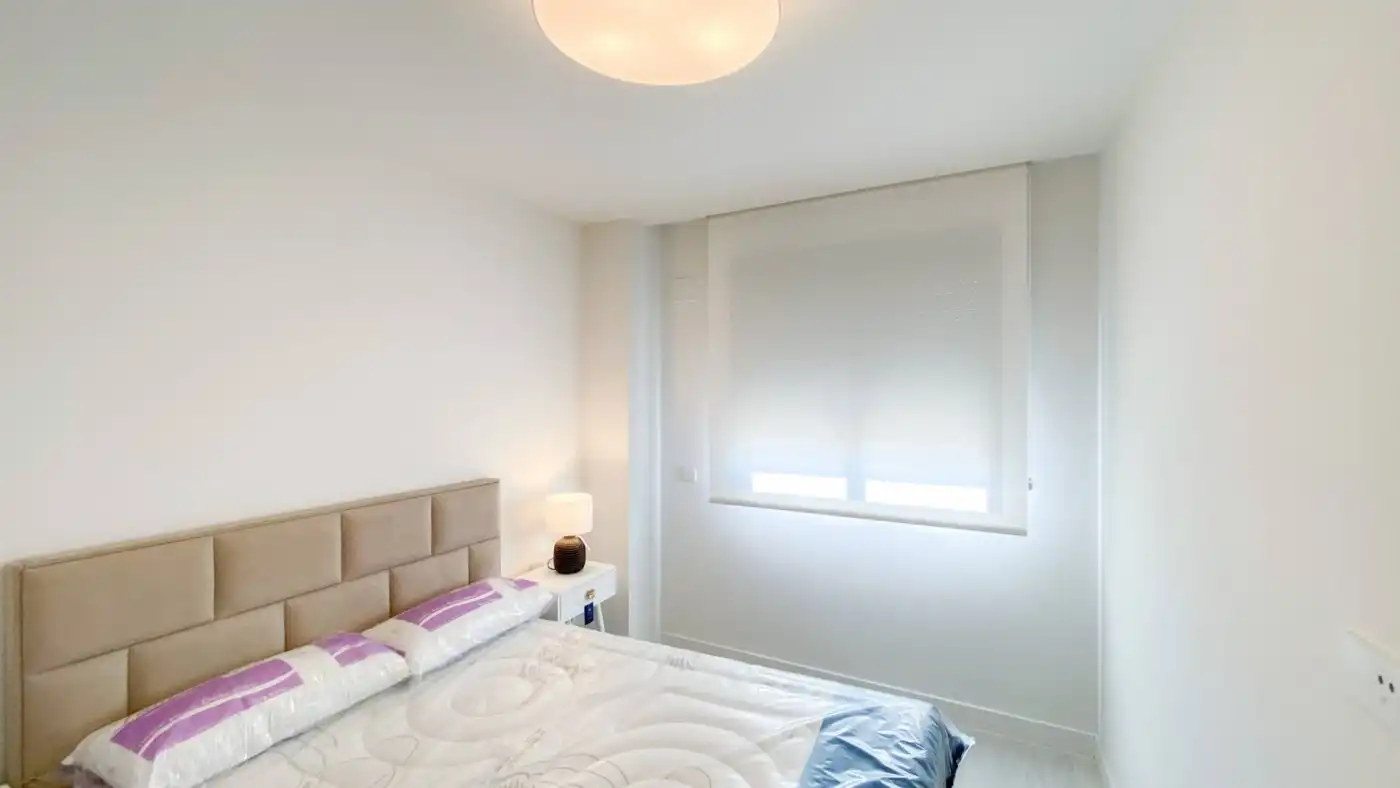 Schlafzimmer von Wohnung zur Miete in Málaga mit Klimaanlage, Heizung und Privatgarten