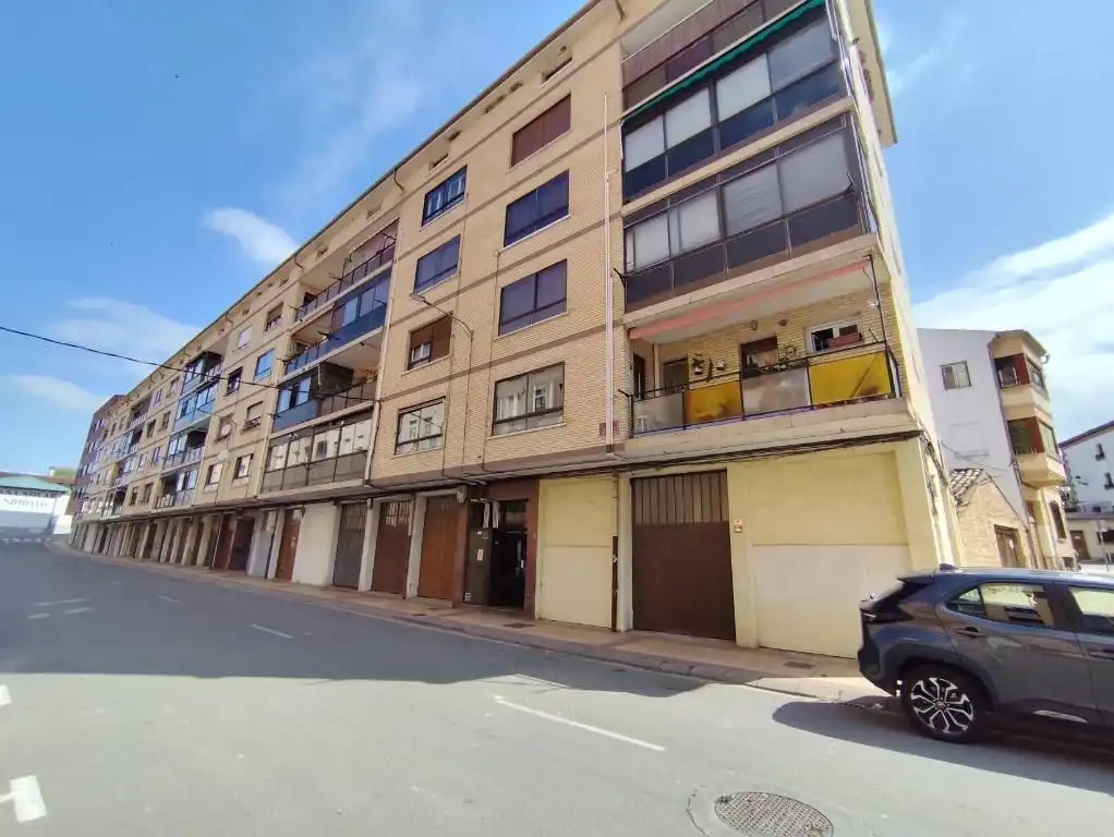 Local comercial en venda a Oyón-Oion
