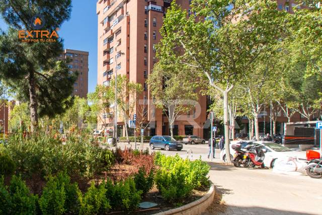 Local comercial en Venta en Calle Padre Claret en Prosperidad