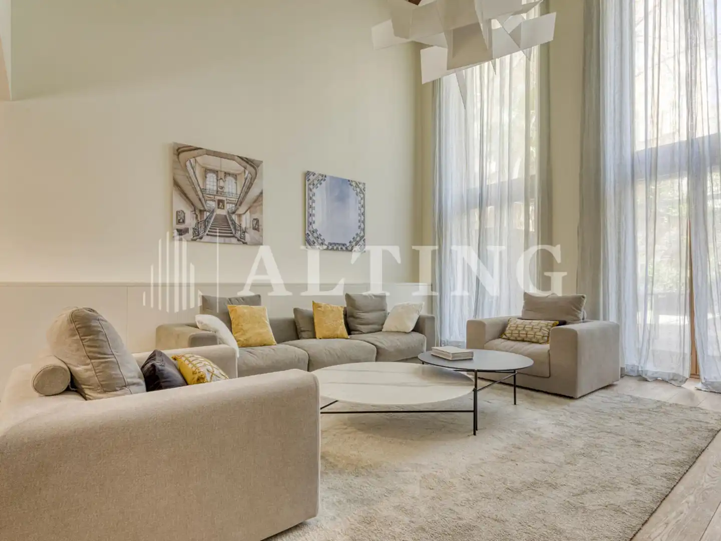 Appartamento con terrazza in vendita a Carrer Pau Claris, imagen 5