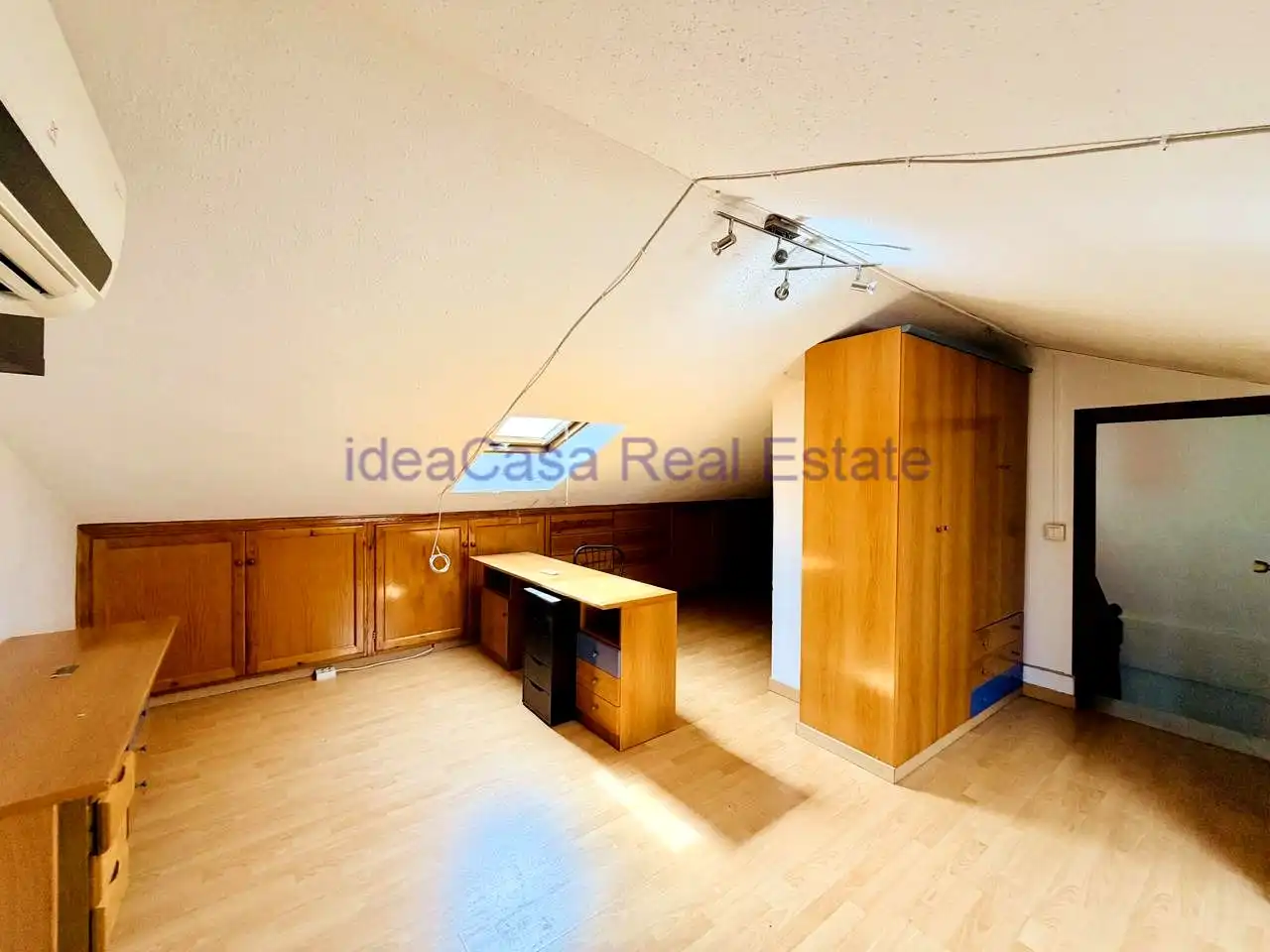 Haus oder Chalet zum Verkauf in Málaga mit Klimaanlage, Terrasse und Abstellraum