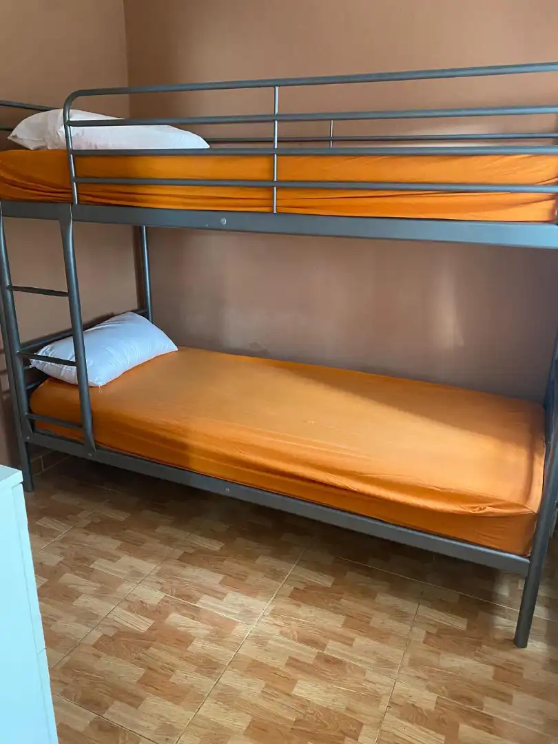 Habitación de Apartamento de alquiler en San Cristóbal de la Laguna con Amueblado, Lavadora y Microondas