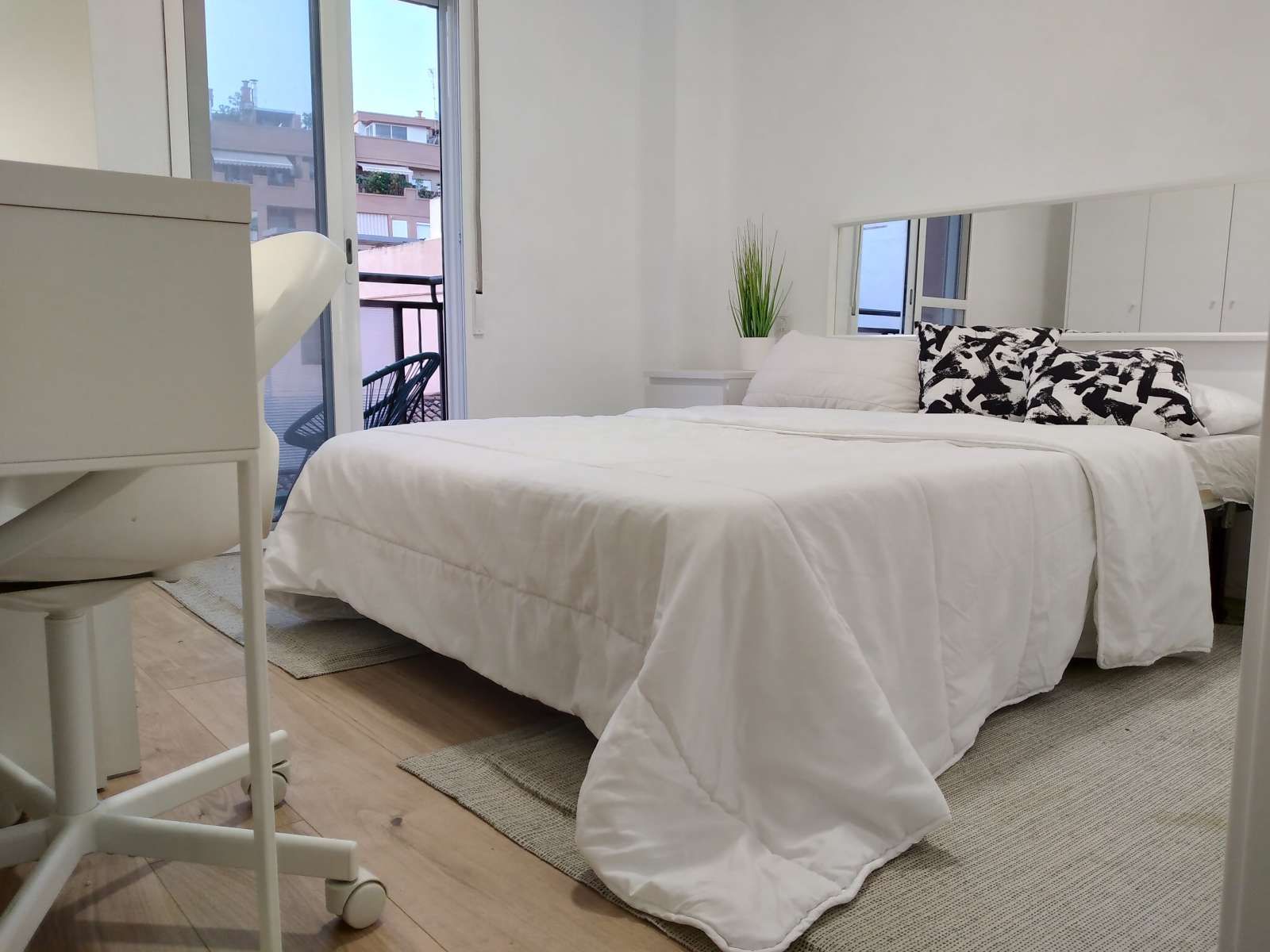 Flat for share in La Constitución - Canaleta