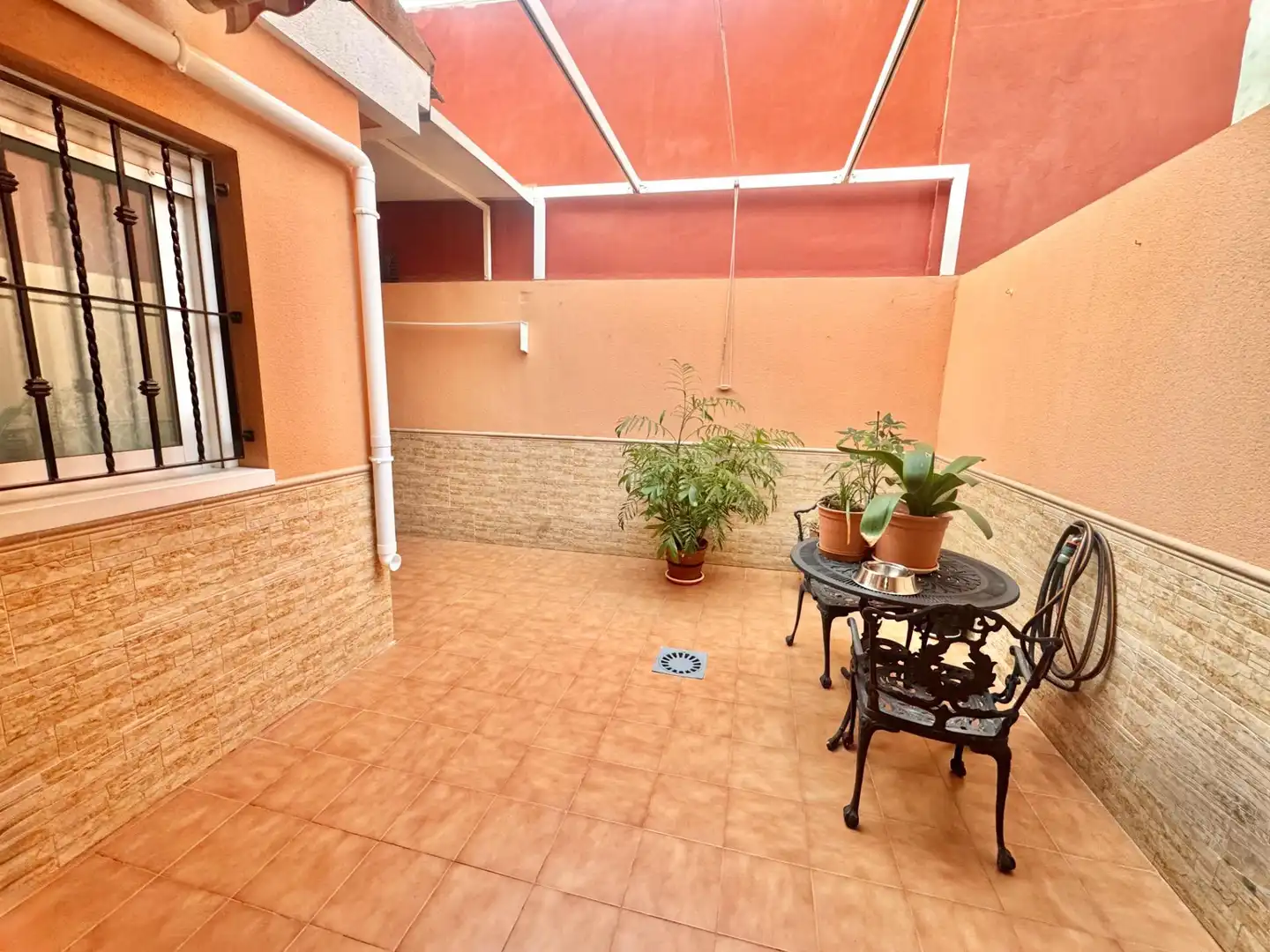 Terrassa de Casa adosada en venda en Orihuela amb Traster i Balcó