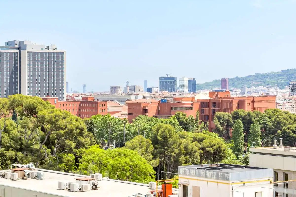 Vista exterior de Piso en venta en Barcelona con Aire acondicionado, Calefacción y Jardín privado