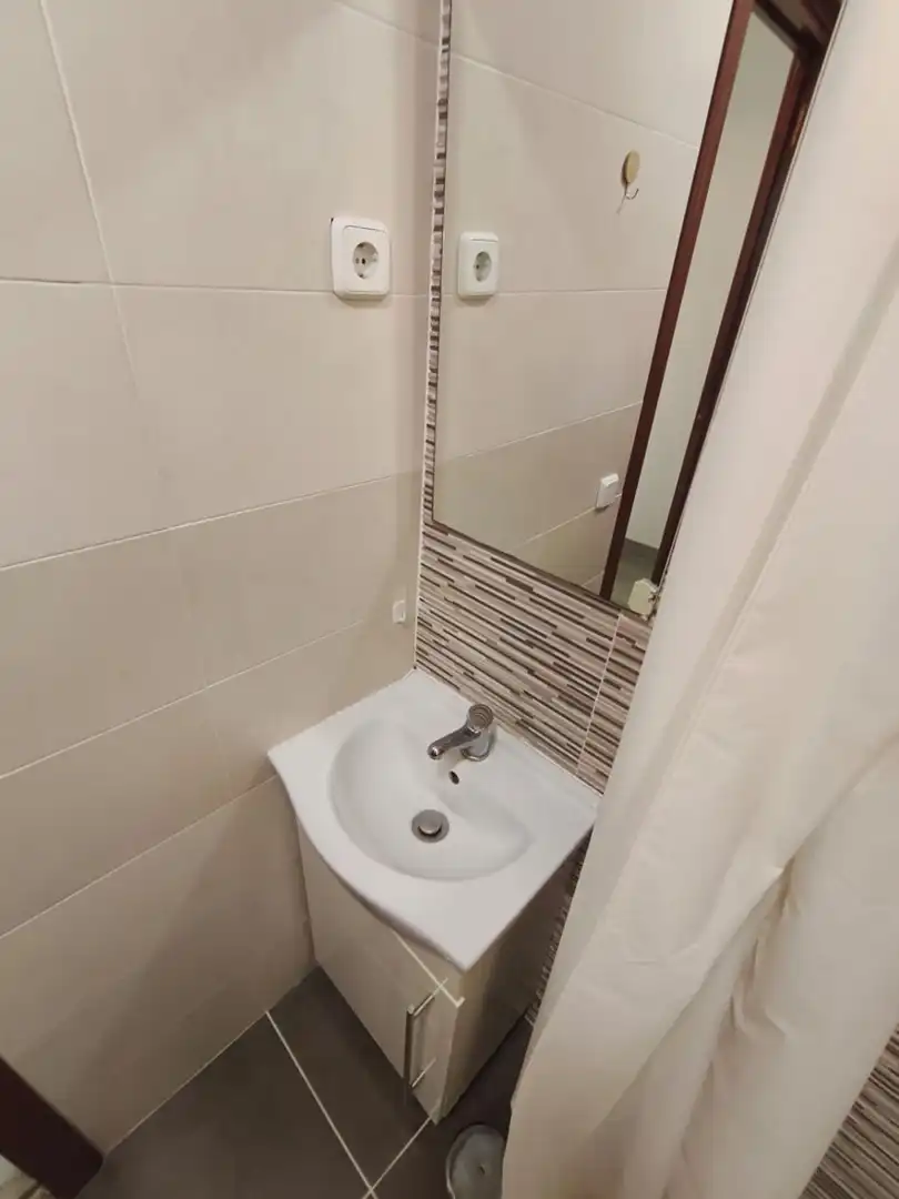 Bany de Pis de lloguer en Madrid amb Calefacció