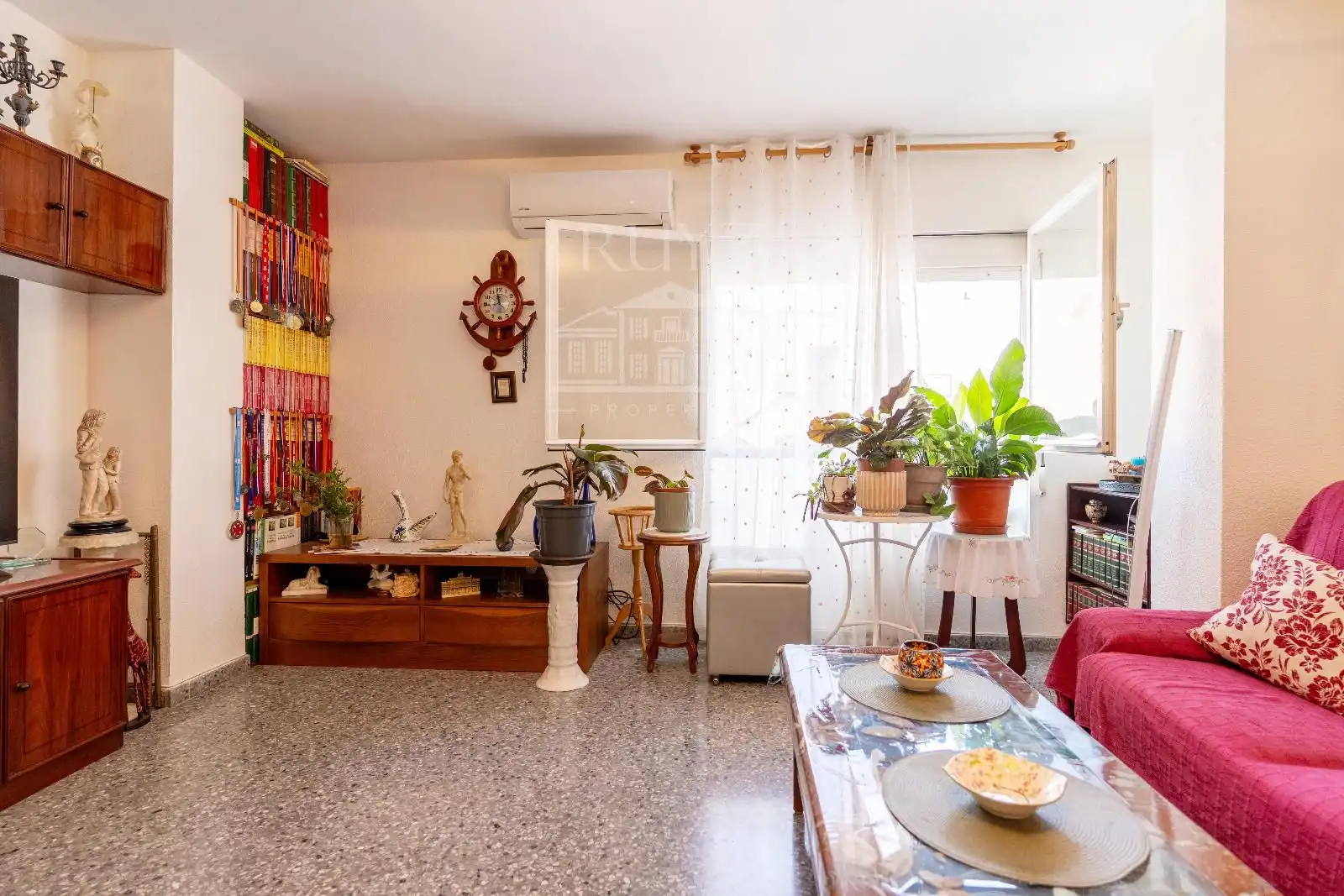 Sala de estar de Piso en venta en Motril con Aire acondicionado, Calefacción y Trastero