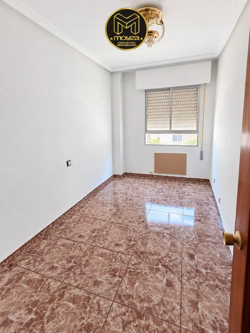 Wohnung mit Aufzug zum Verkauf in Linarejos, imagen 4