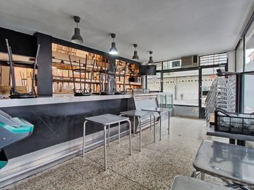 Local commercial à vendre à Calle JUAN FRANCISCO ESTEFANIA Y PRIETO 2