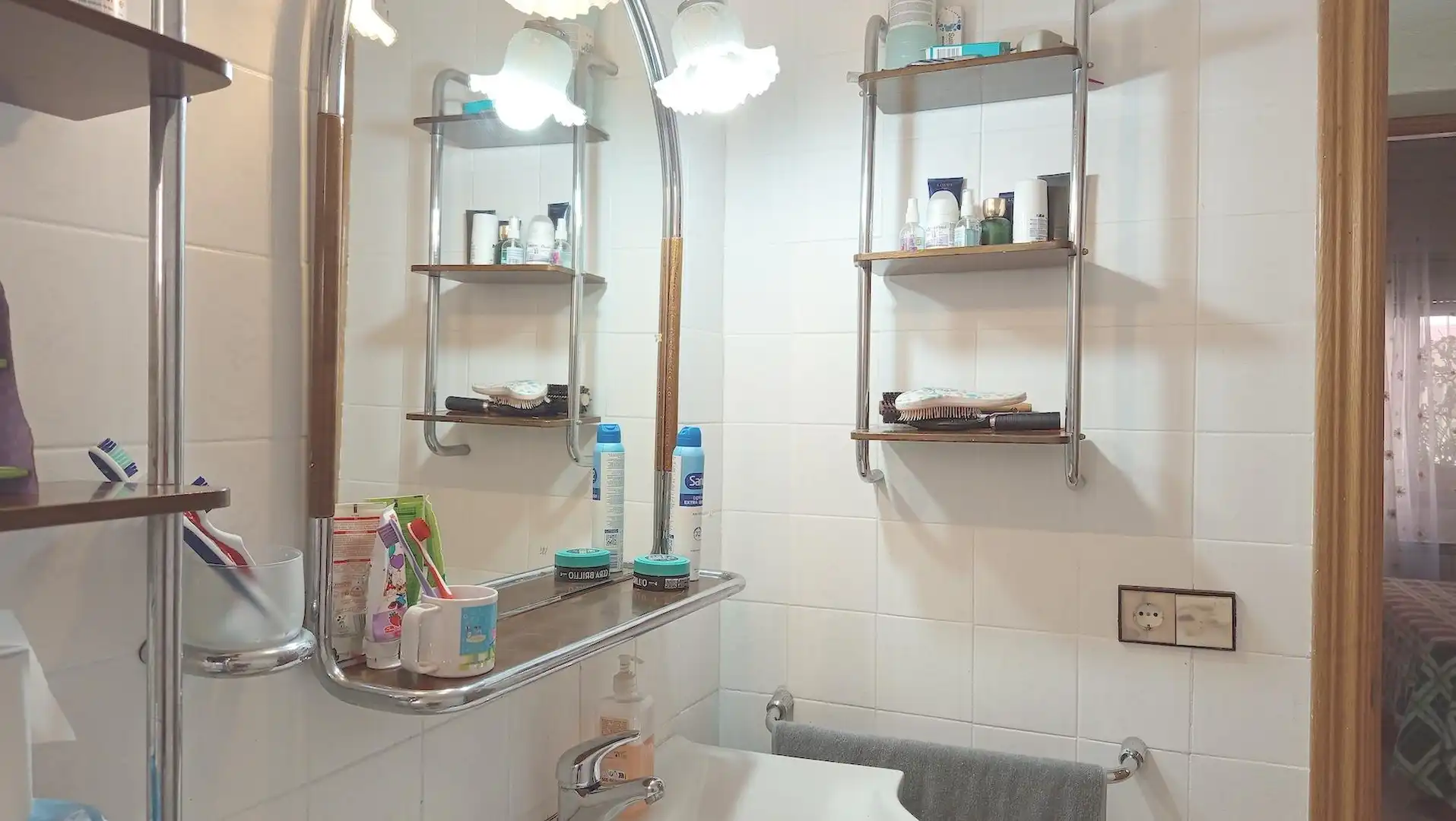 Bathroom of Flat for sale in Zaragoza  with Heating