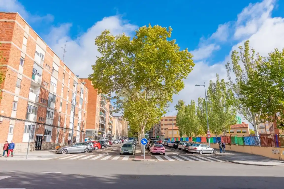 Vista exterior de Pis en venda en Salamanca amb Calefacció, Traster i Balcó