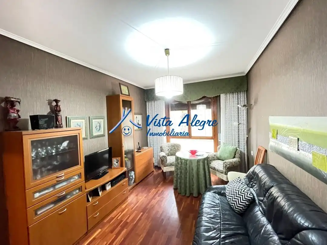 Sala de estar de Piso en venta en Haro con Calefacción, Terraza y Trastero