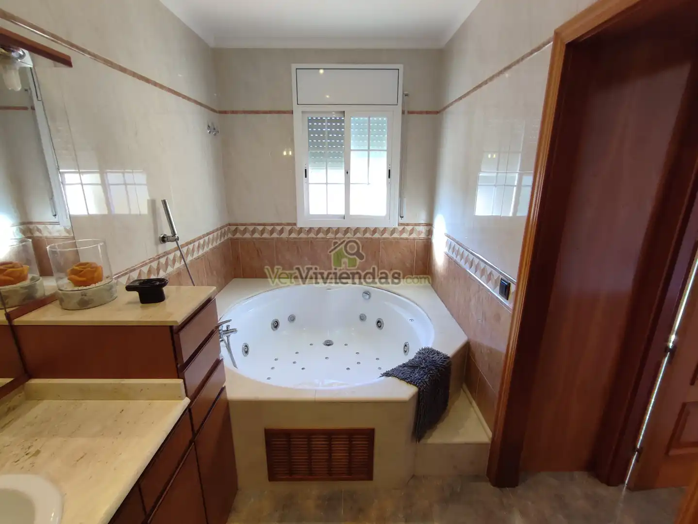Bany de Casa o xalet en venda en Begues amb Aire condicionat, Calefacció i Jardí privat