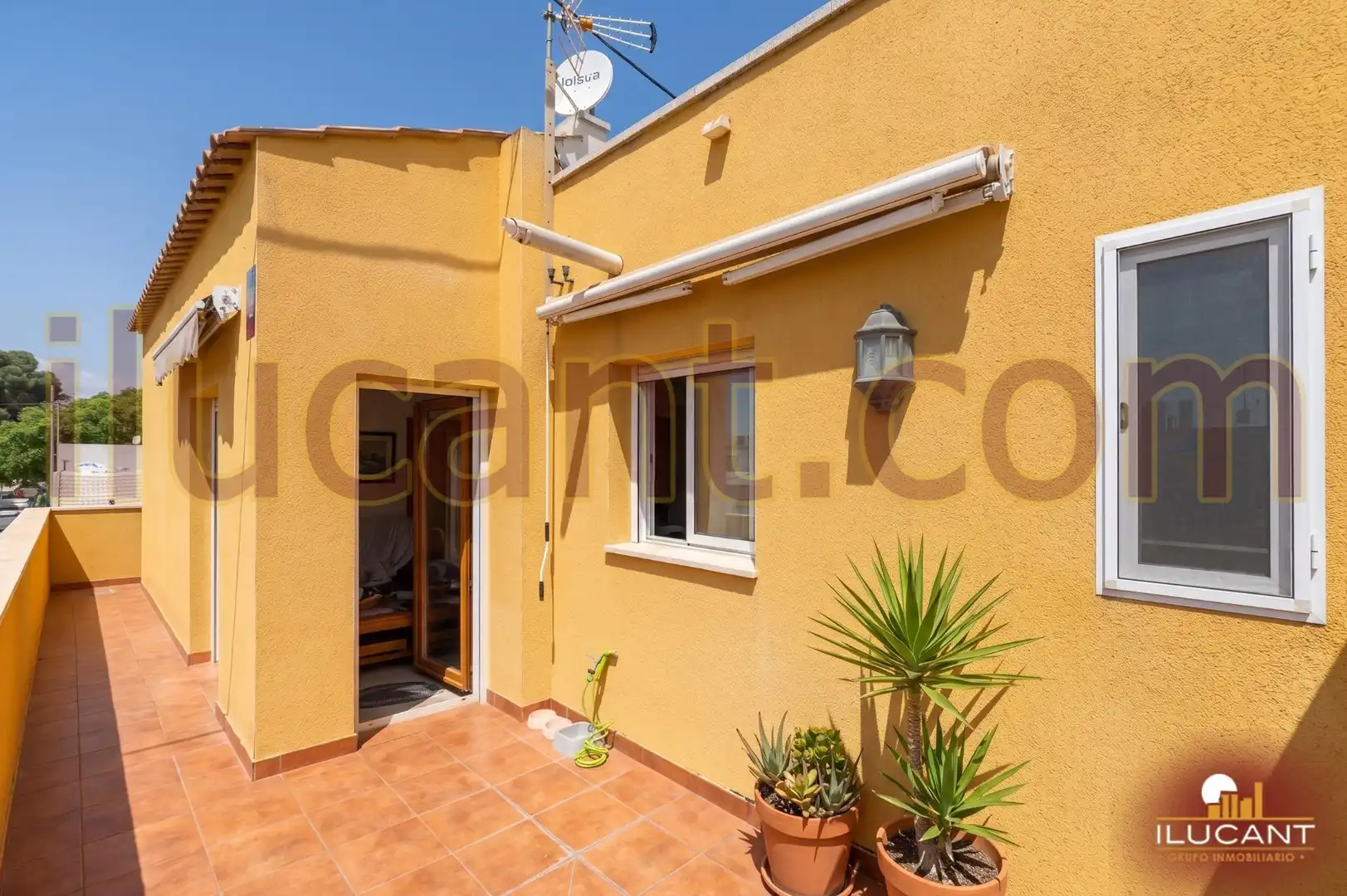 Terrassa de Casa o xalet en venda en Alicante / Alacant amb Aire condicionat, Calefacció i Terrassa